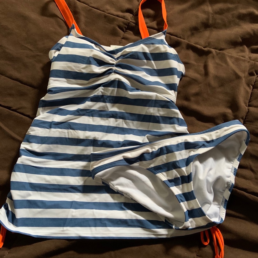 Oh Baby Maternity swim suit Size small EUC